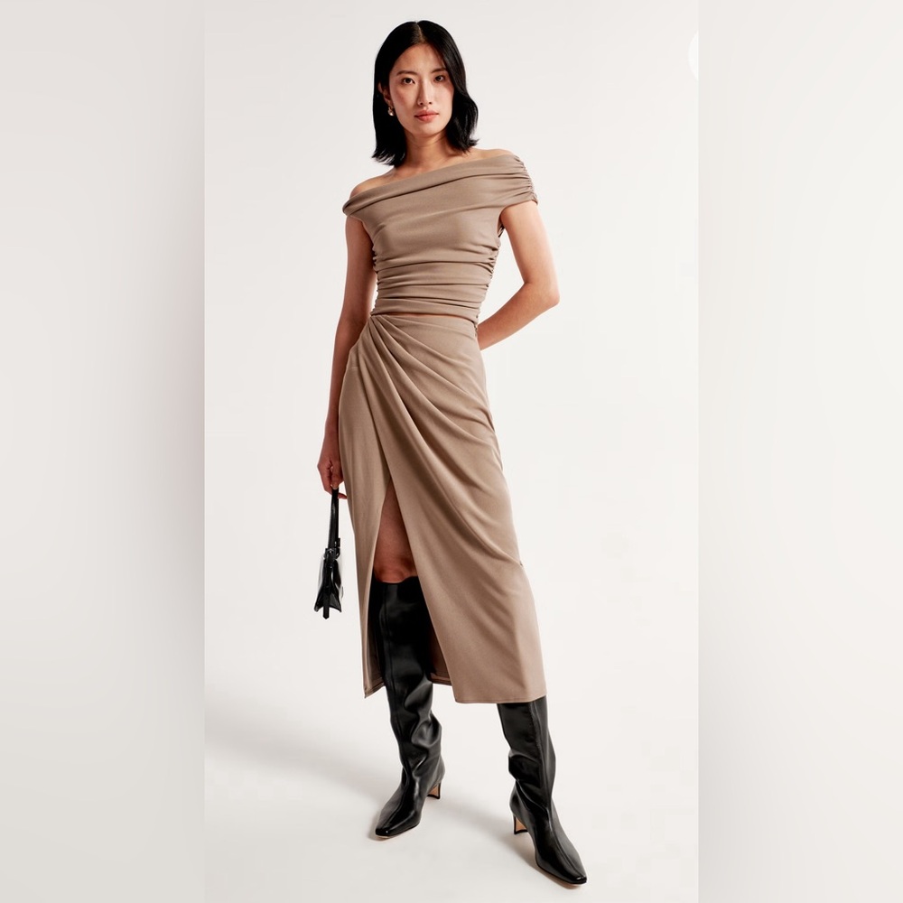 NWOT Abercrombie Crepe Draped Midi Skirt